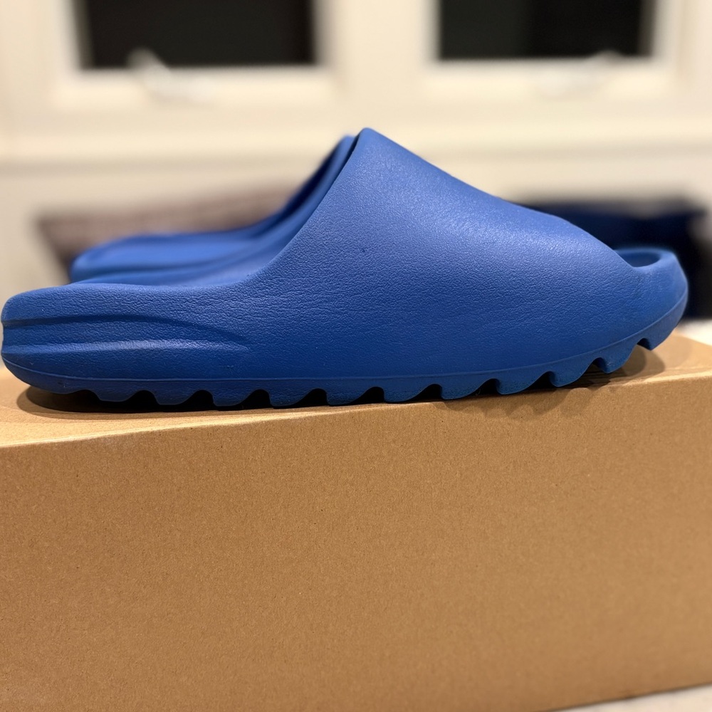 Adidas YZY Slides, Azure, Authentic, with box, Men’s 11, Exc Cond! Barely worn!